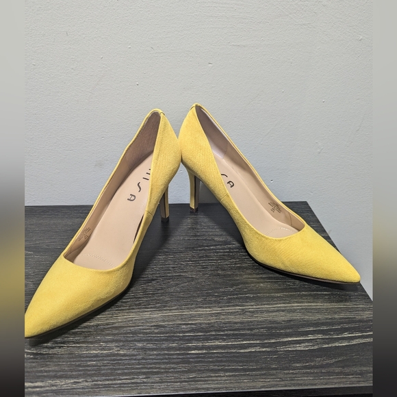 Unisa yellow faux suede pumps - Picture 4 of 5